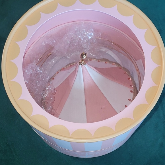 NWT Authentic Disney Headband King Arthur Carrousel - Picture 6 of 7